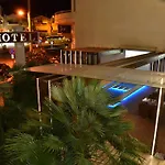 Deves Hotel 2*