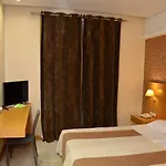 Deves Hotel