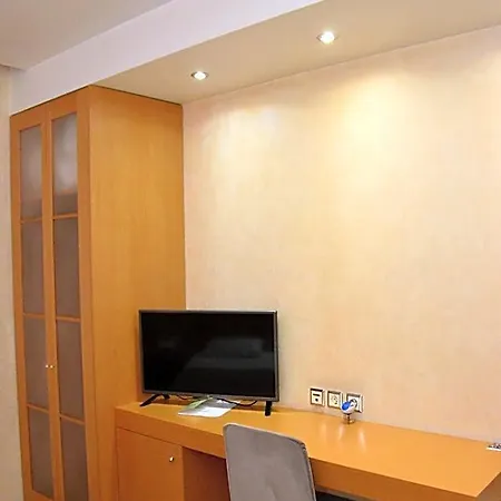 Deves Hotel 2*