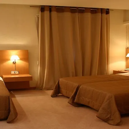 Deves Hotel
